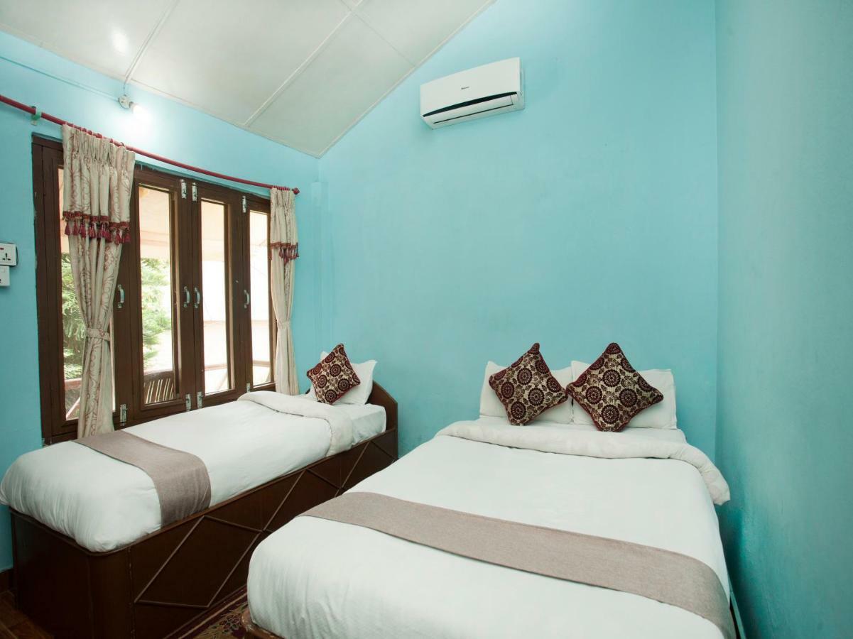 Spot On 486 Hotel Holy Lodge Саураха Екстериор снимка