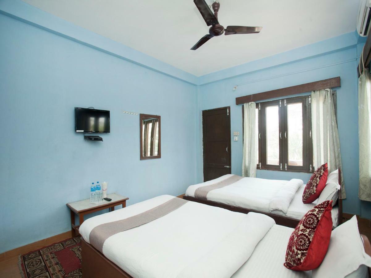 Spot On 486 Hotel Holy Lodge Саураха Екстериор снимка