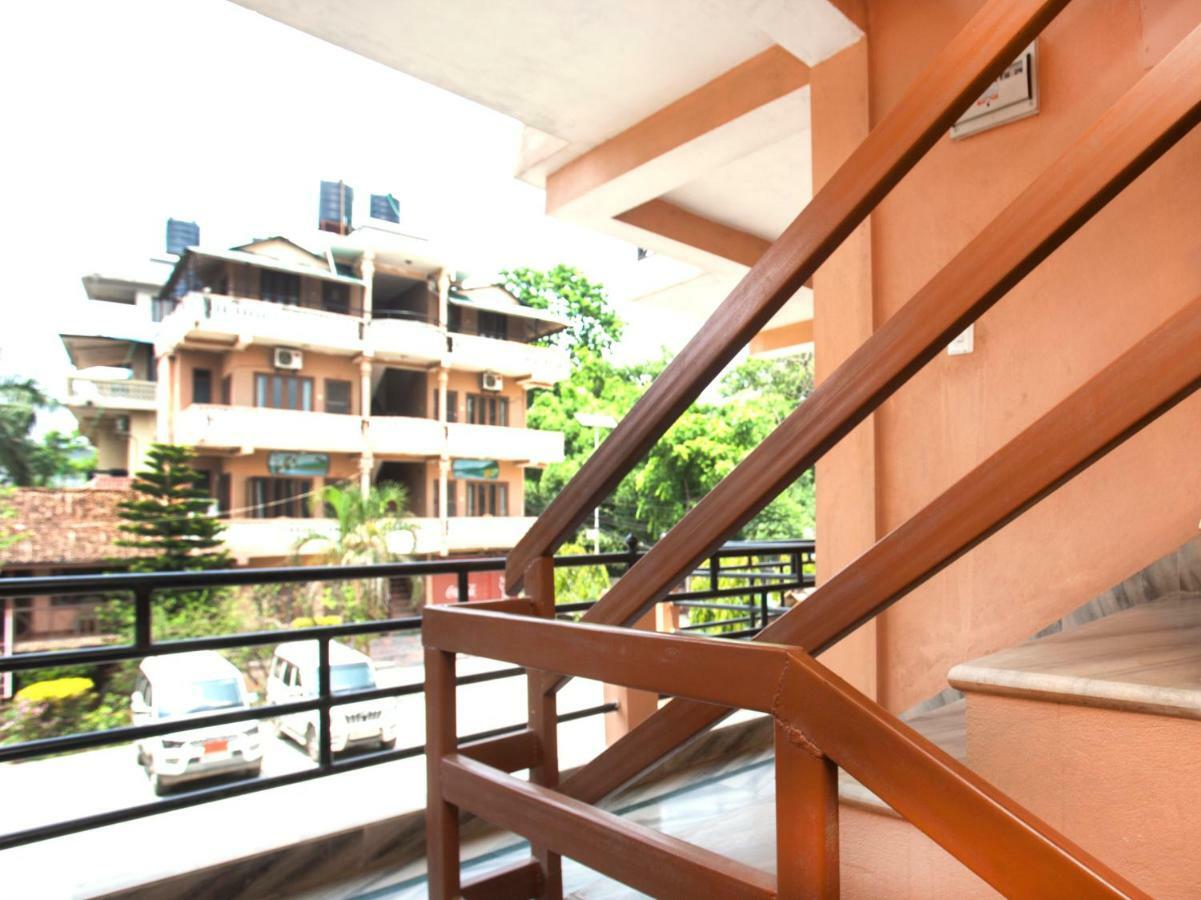 Spot On 486 Hotel Holy Lodge Саураха Екстериор снимка