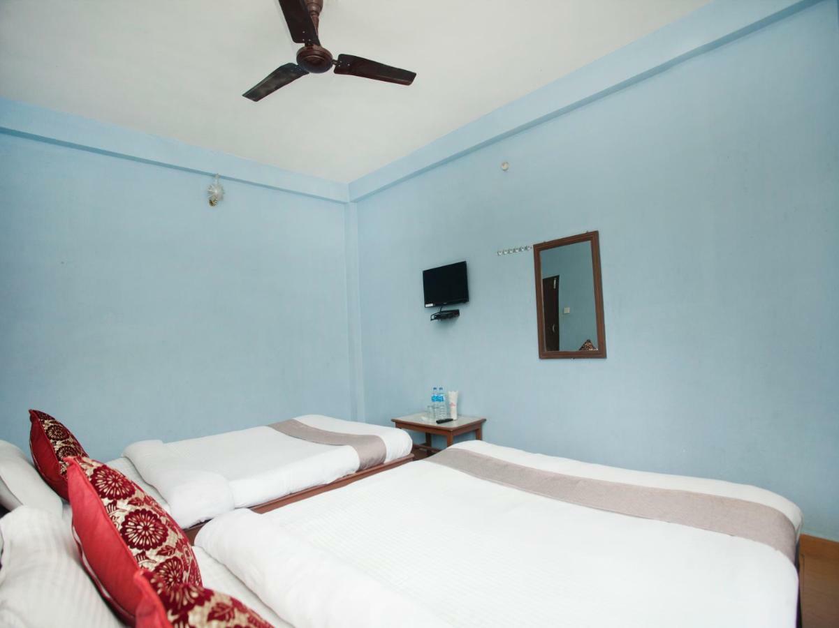 Spot On 486 Hotel Holy Lodge Саураха Екстериор снимка