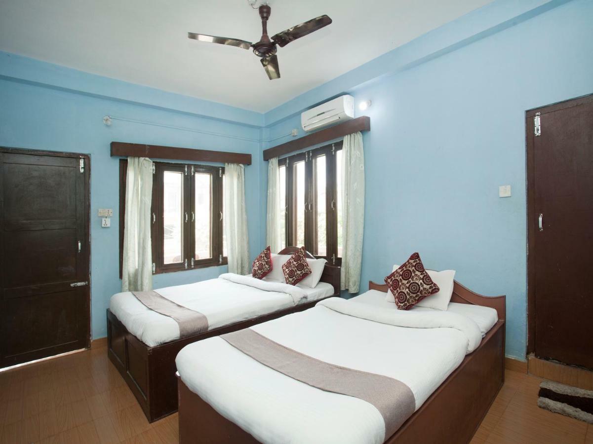 Spot On 486 Hotel Holy Lodge Саураха Екстериор снимка