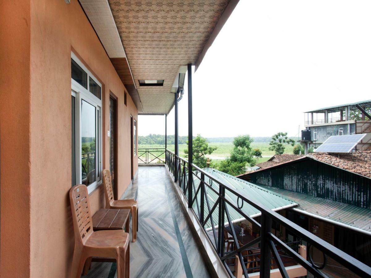 Spot On 486 Hotel Holy Lodge Саураха Екстериор снимка
