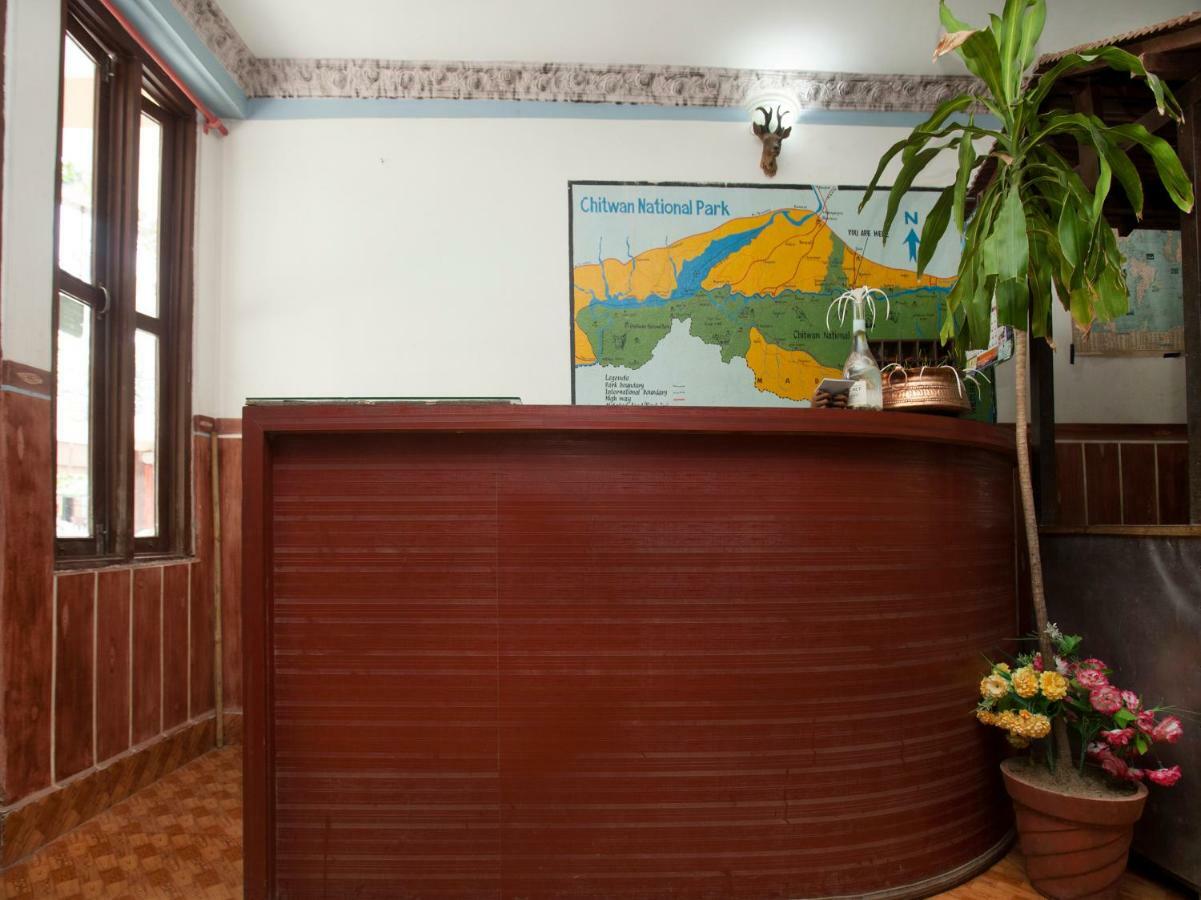 Spot On 486 Hotel Holy Lodge Саураха Екстериор снимка