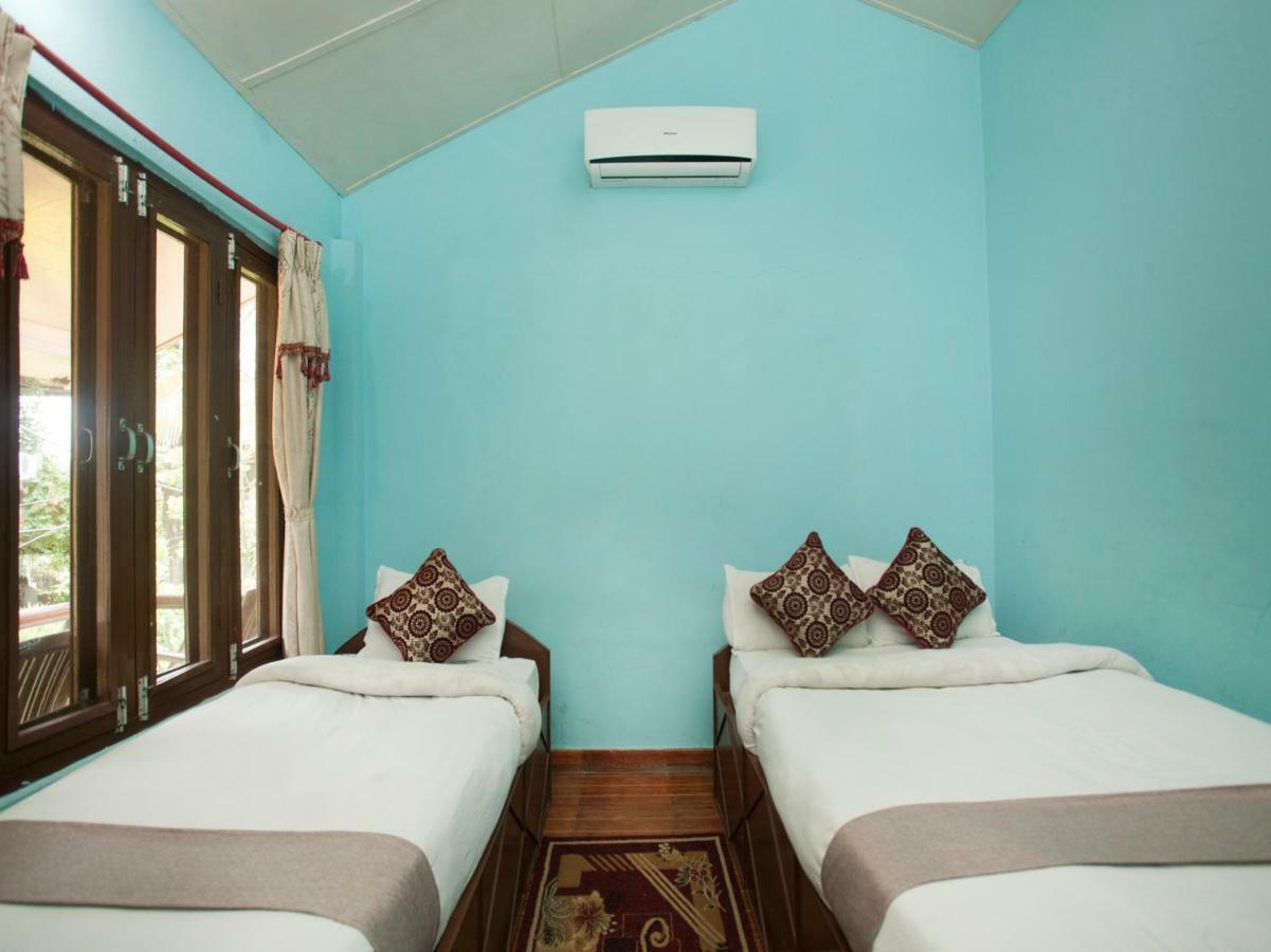 Spot On 486 Hotel Holy Lodge Саураха Екстериор снимка